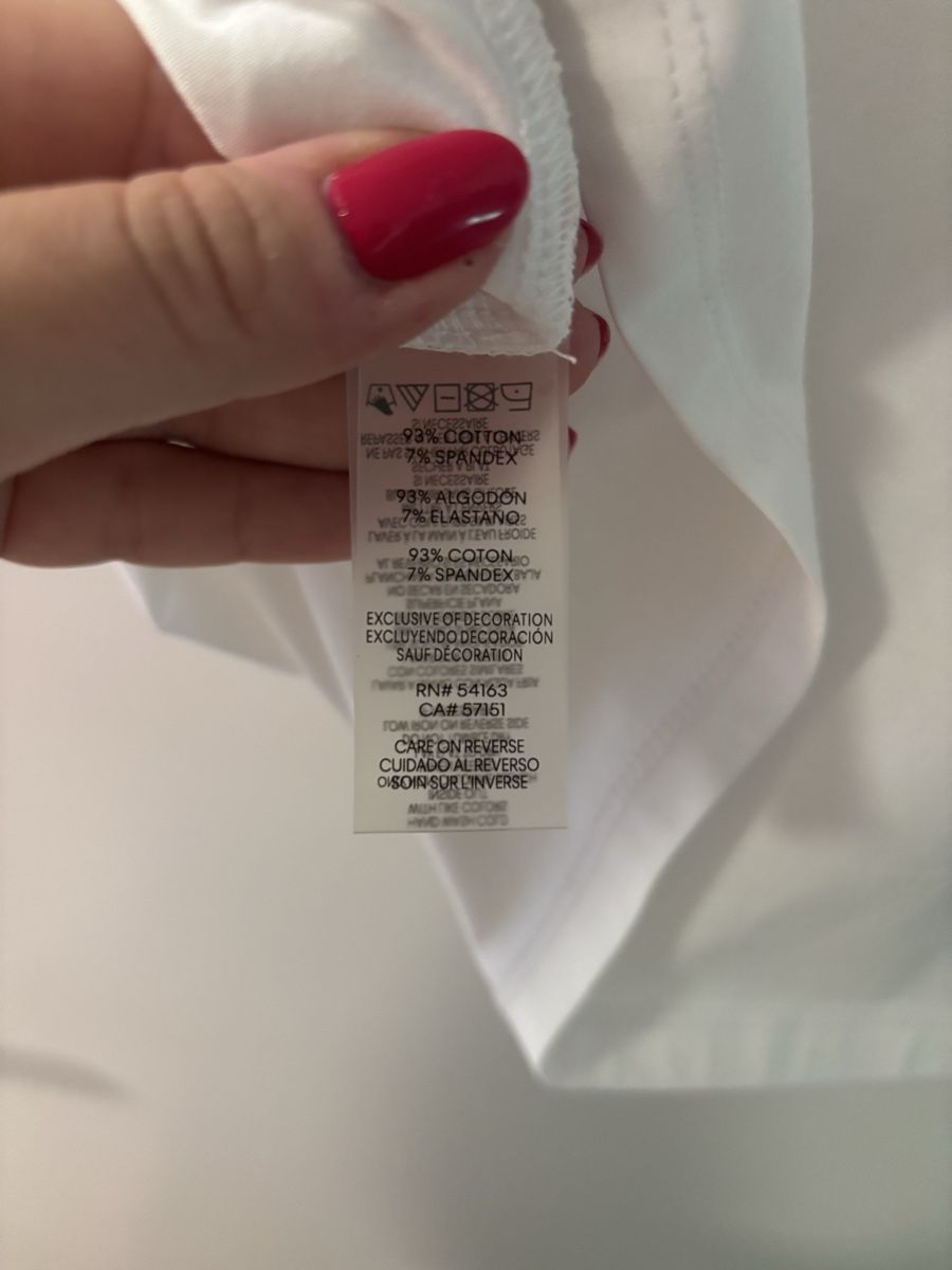 Karl Lagerfeld T-shirts: Karl Lagerfeld T-Shirt – D'occasion à Wetzikon ZH par Deba26 6
