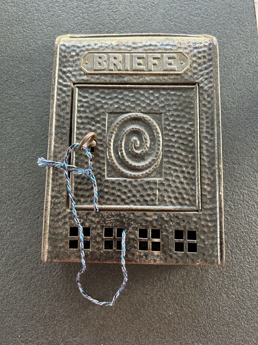 Altro per la casa: Antiker Briefkasten aus Metall – Usato da Birmenstorf AG venduto da bir_9tbh 2