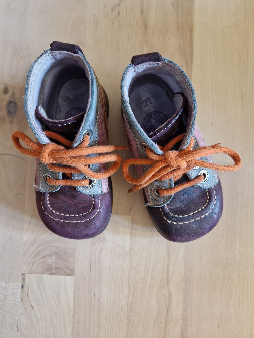 Kickers Scarpe per ragazzi: Bottines Kickers taille 21 – Usato da Bern venduto da MaurineBeauregard 1