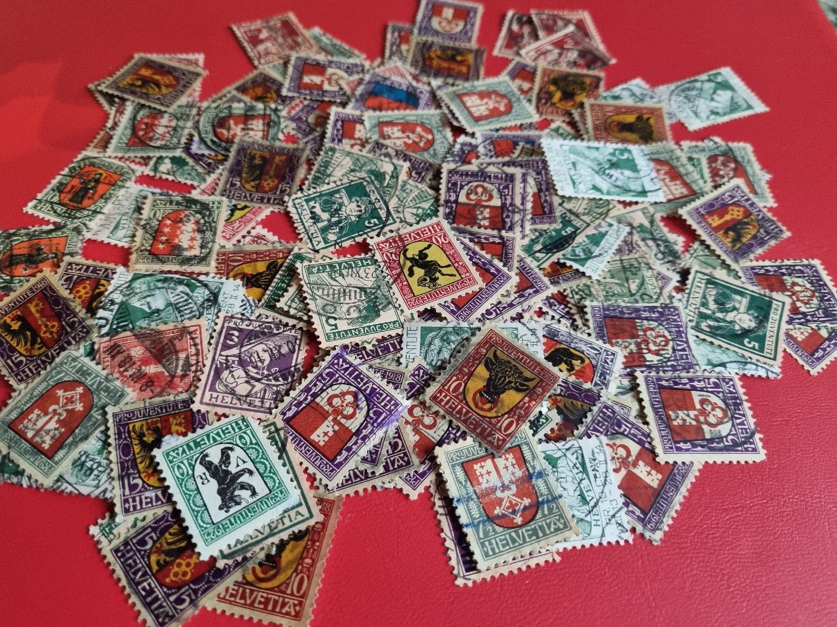 Tous les timbres: NACHLASS-POSTEN - PRO JUVENTUTE MIT BESSEREN  – D'occasion à Heimenschwand par rog_p7h9