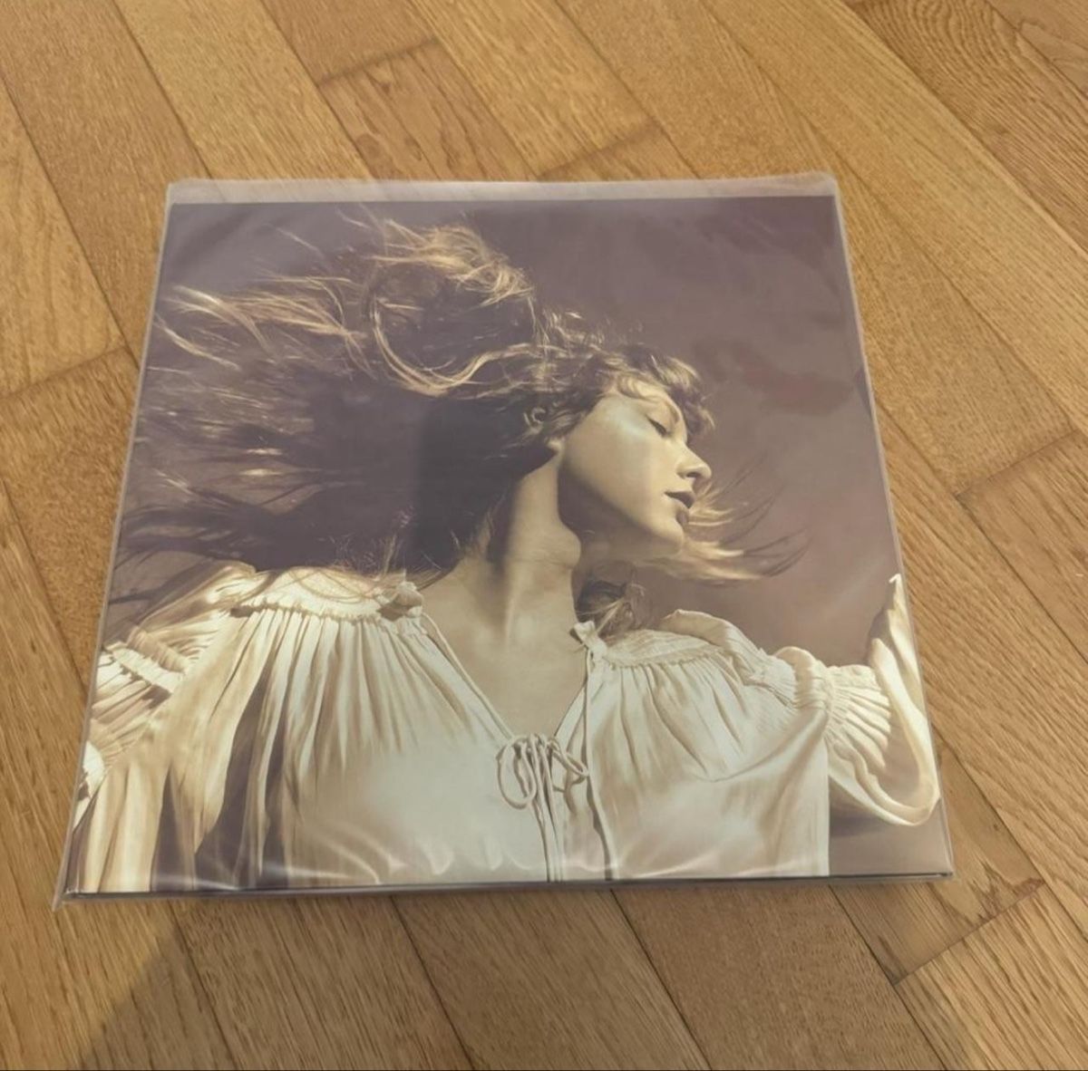 Dischi in vinile: Taylor Swift Fearless Taylor's Version Vinyl LP – Nuovo (secondo la descrizione) da Sursee venduto da giu_205