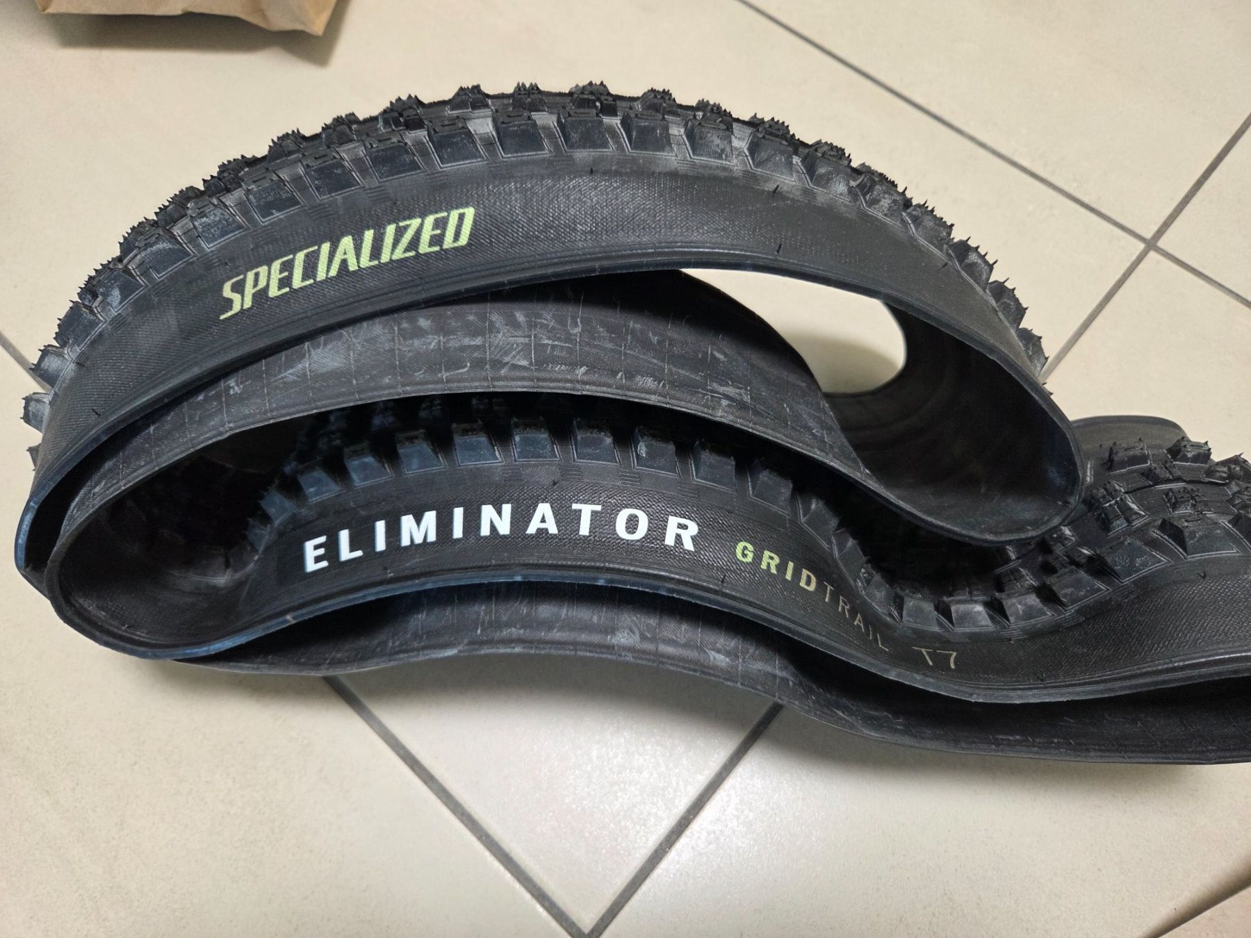 Specialized Pneumatici & Ruote complete: Pneu Specialized Eliminator Grid Trail 27.5x2.30 – Nuovo (secondo la descrizione) da Bulle venduto da iwa_snz5