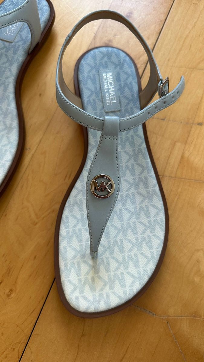 Michael Kors Damenschuhe: Michael Kors Sandalen hellblau Grösse 37.5 – Neu (gemäss Beschreibung) aus St. Gallen von sou_qbb5 1