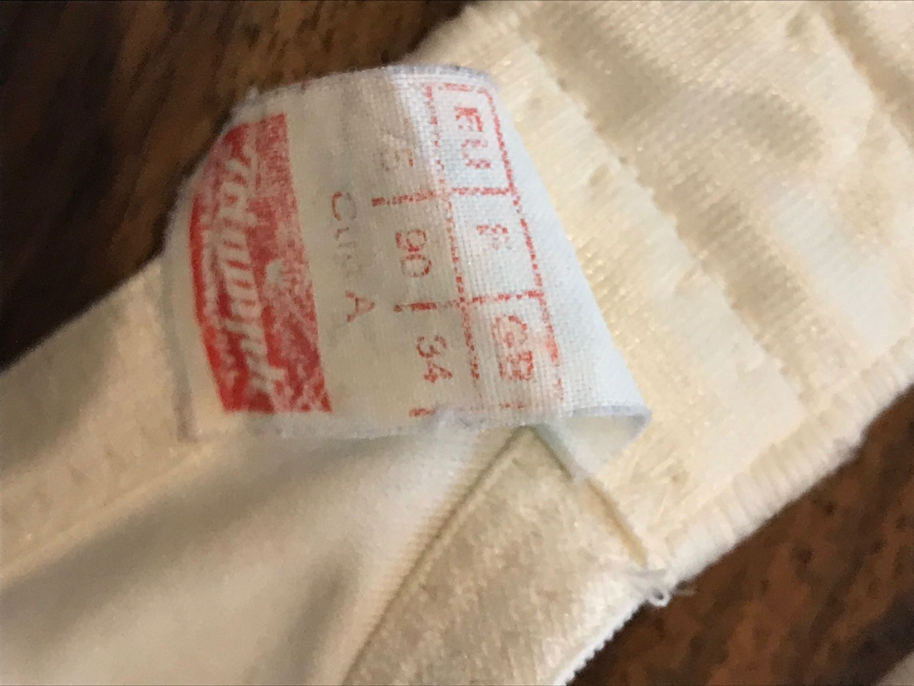 Triumph Altra biancheria intima: BügelBH BH Triumph – Usato da Alpnach Dorf venduto da marvo 2