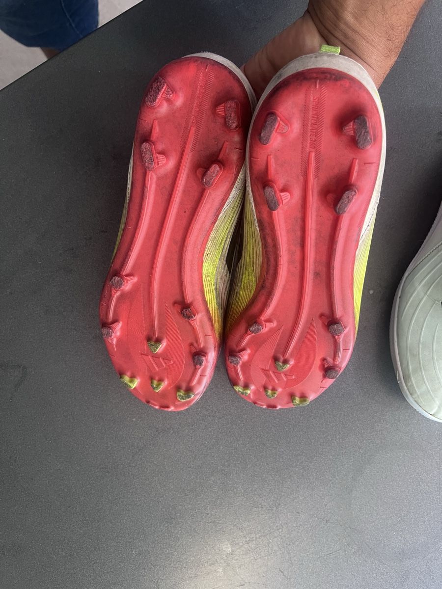 Scarpe per ragazzi: Fußball Schuhe  – Usato da Luzern venduto da lizamch 1