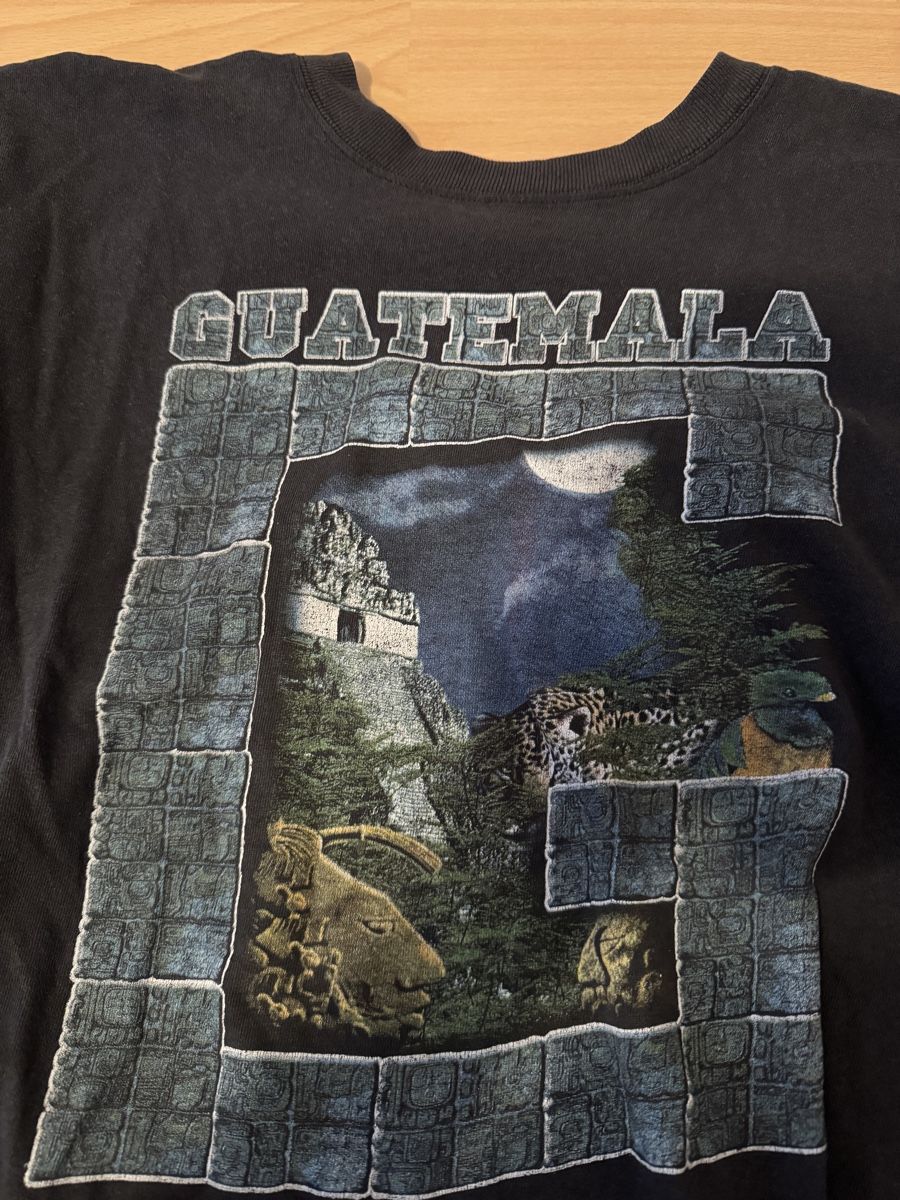 T-shirt: Vintage Guatemala T-Shirt – Usato da Bern venduto da pablito01 1