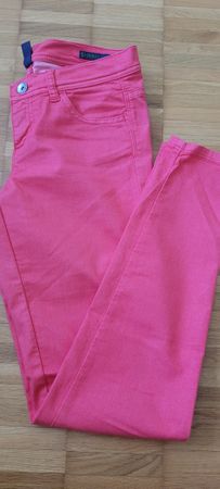 Skinny Jeans, Grösse 28, neuwertig für den Sommer, Benetton