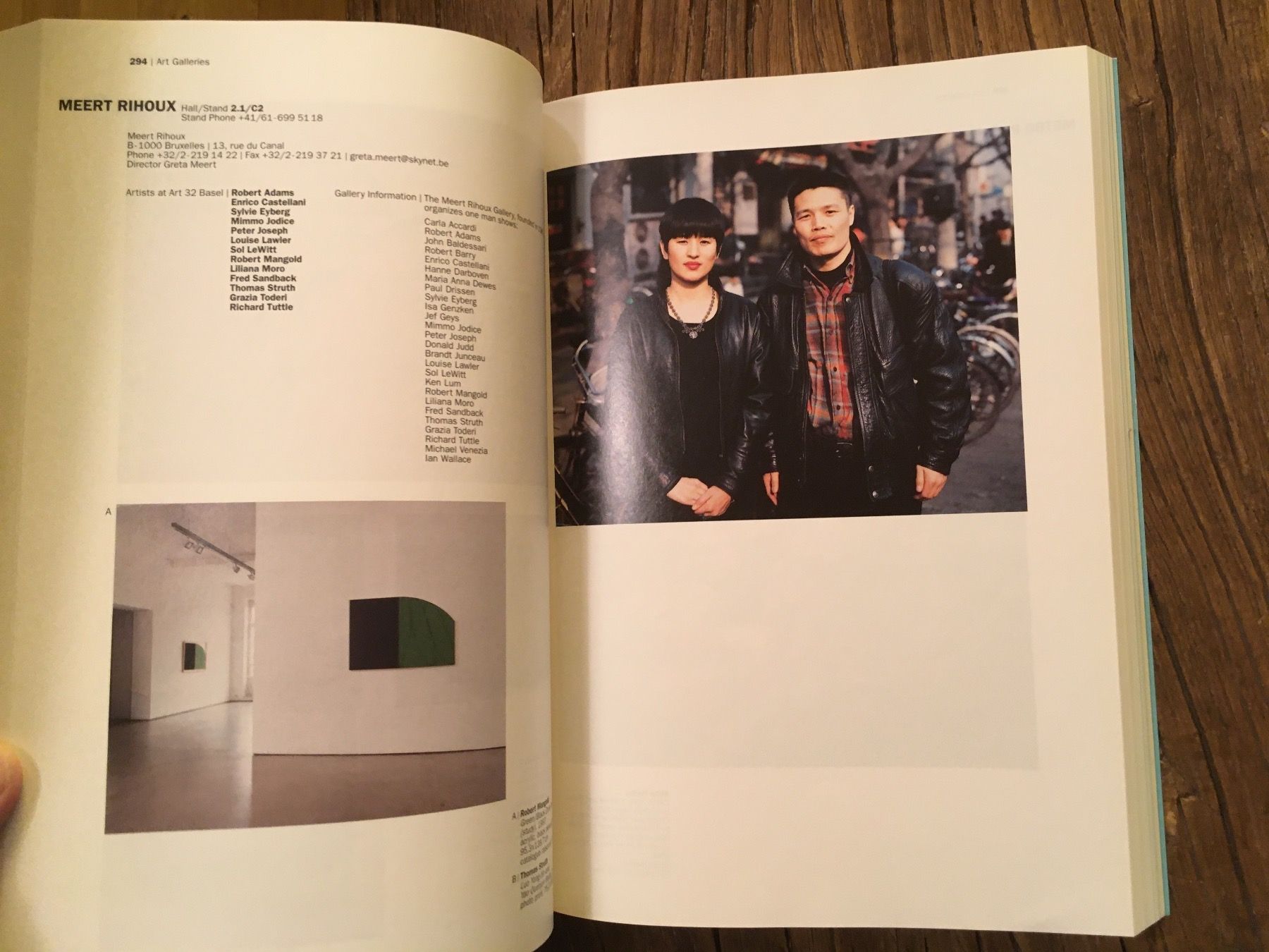 Libri: Art Basel Katalog 2001 – Usato da Basel venduto da Peter_schlemihl 2