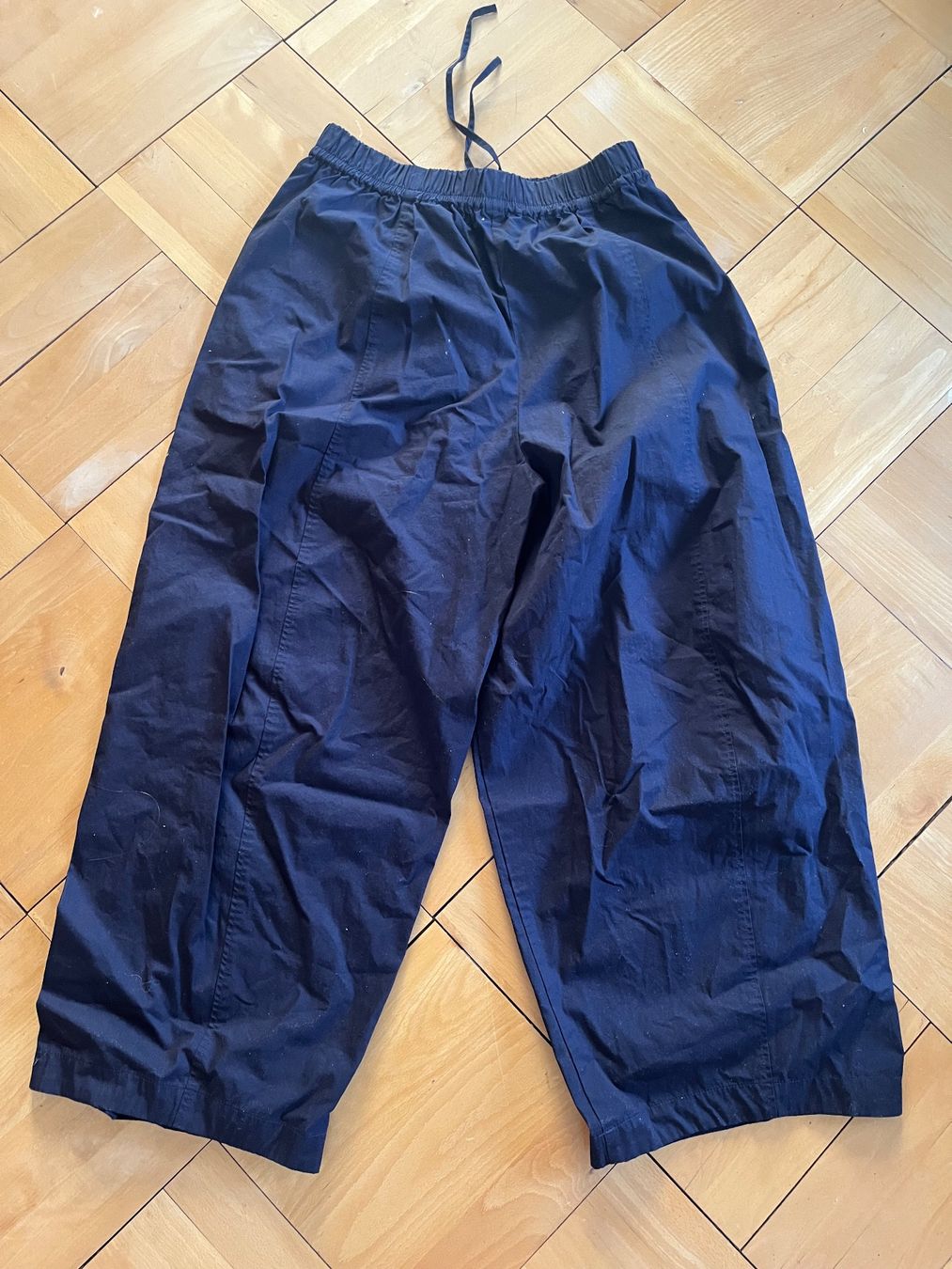 Cos Pantalons: Cos Barrel pants – D'occasion à Bern par marinouzien 4