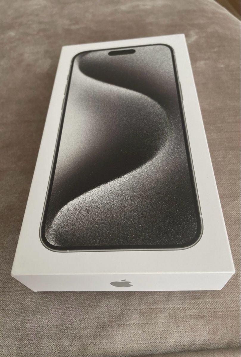 Apple Telefoni cellulari / Smartphones: iPhone 15 Pro Max mit 256GB – Nuovo (secondo la descrizione) da Zürich venduto da dav_xwd6