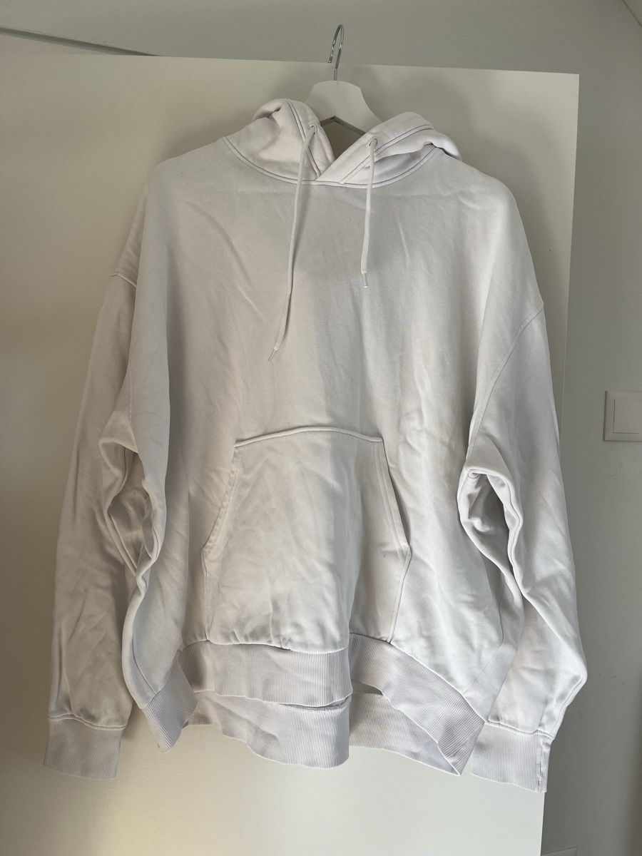 Weekday Pullover & Sweatshirts: Hoodie Weekday Gr. L – Gebraucht aus Kilchberg ZH von jeanne.00