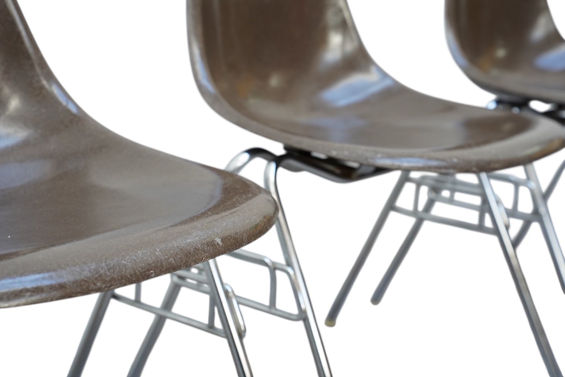 Vitra Stühle: Set de 4 chaises DSS Charles & Ray pour Vitra – Gebraucht aus Bulle von ABELiAM 1