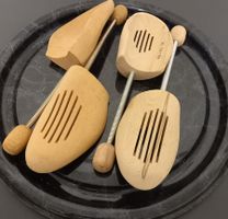 *2 PAAR HOLZ - SCHUHSPANNER* GR. 40/41 UND 44/45/TIPTOP