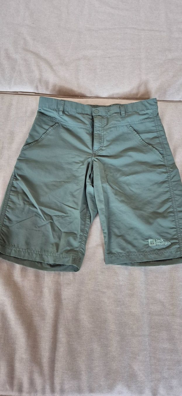Jack Wolfskin Pantalons: Kurze Wanderhose/ Jack.W. Gr 164 – D'occasion à Wittenbach par elfe77rot