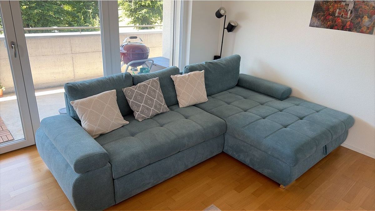 Sofas: Ecksofa Carryhome Stoff blau mit Bettfunktion – Gebraucht aus Rothenthurm von Tango-12