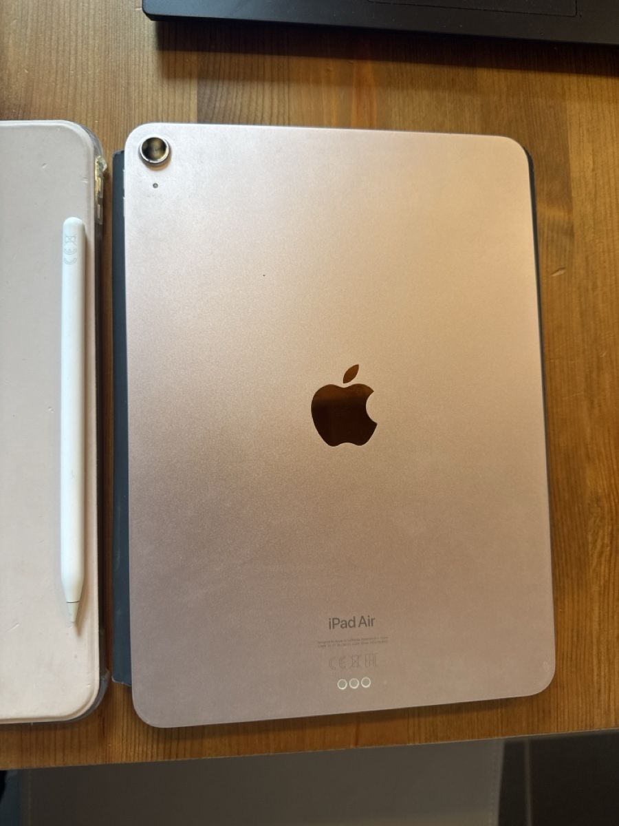 Apple Tablet PC: iPad Air (5. Gen) + Pencil 2. Generation & Magic Keyboard - – Usato da Feuerthalen venduto da SandricH. 4