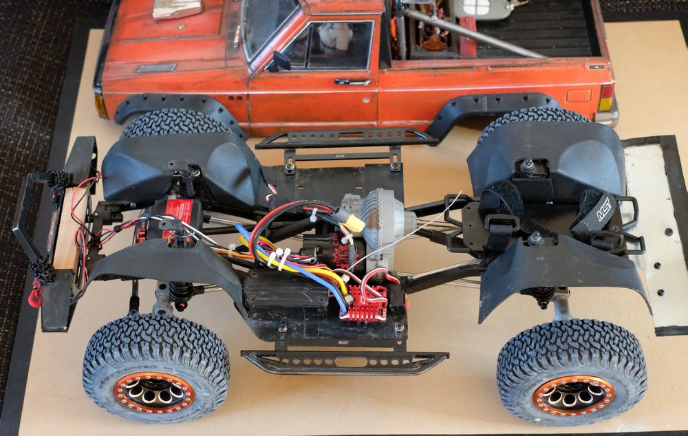 Axial RC Modellbau: Crawler Axial 1/10 – Gebraucht aus Zürich von Tenos 3