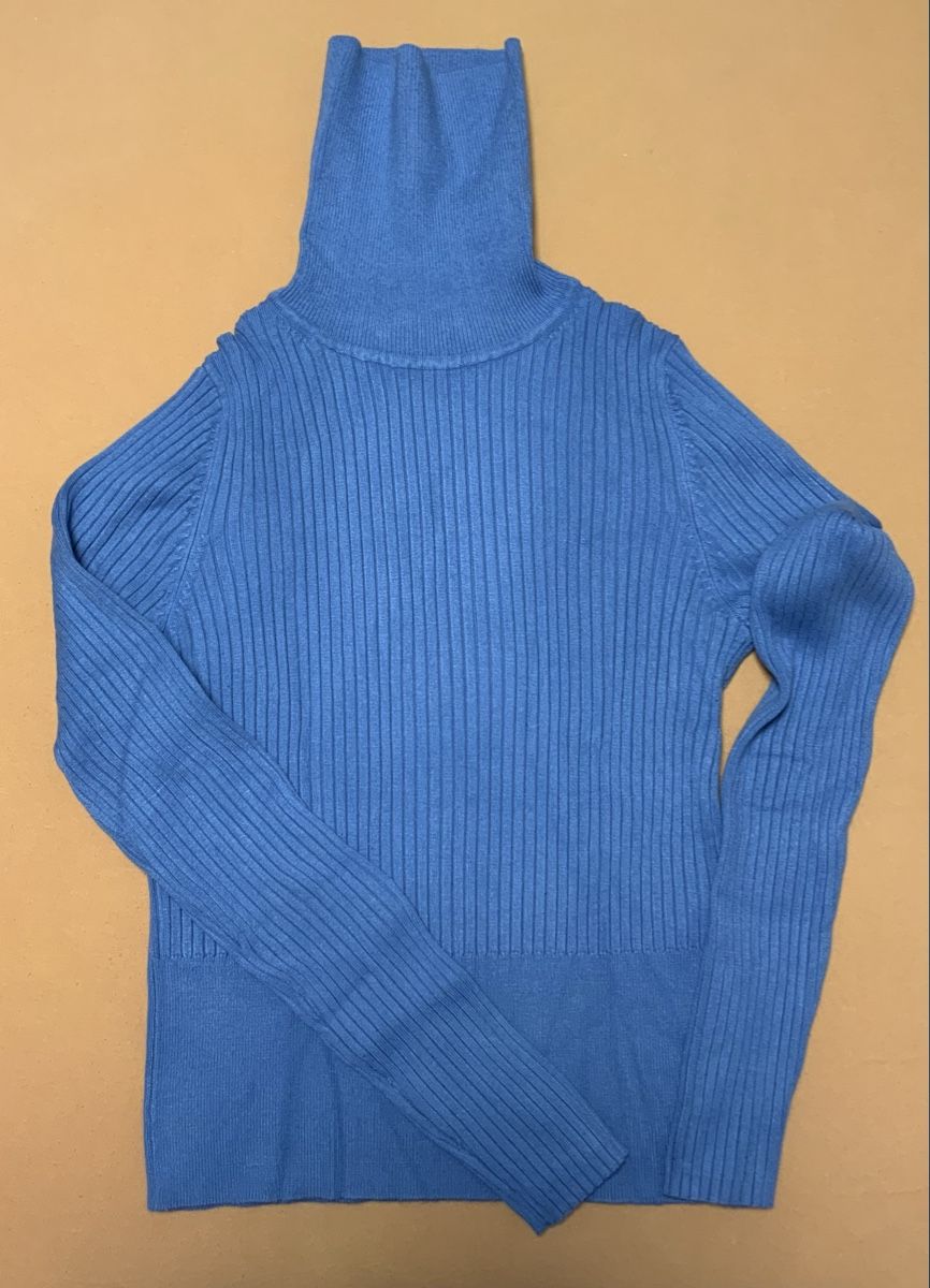 Zara Lotti di vestiti: 3x Pullover mit Halskragen, Zara, Gr. M – Usato da Zollikerberg venduto da Jvac2 1