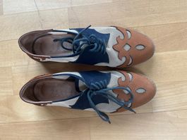 Modische Schnürschuhe Gr. 37