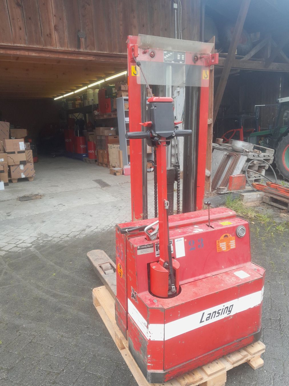 Carrelli elevatori e a forche: Deichsel-Stapler Lansing EGI 12.5 – Difettoso da Steg im Tösstal venduto da a-techservice