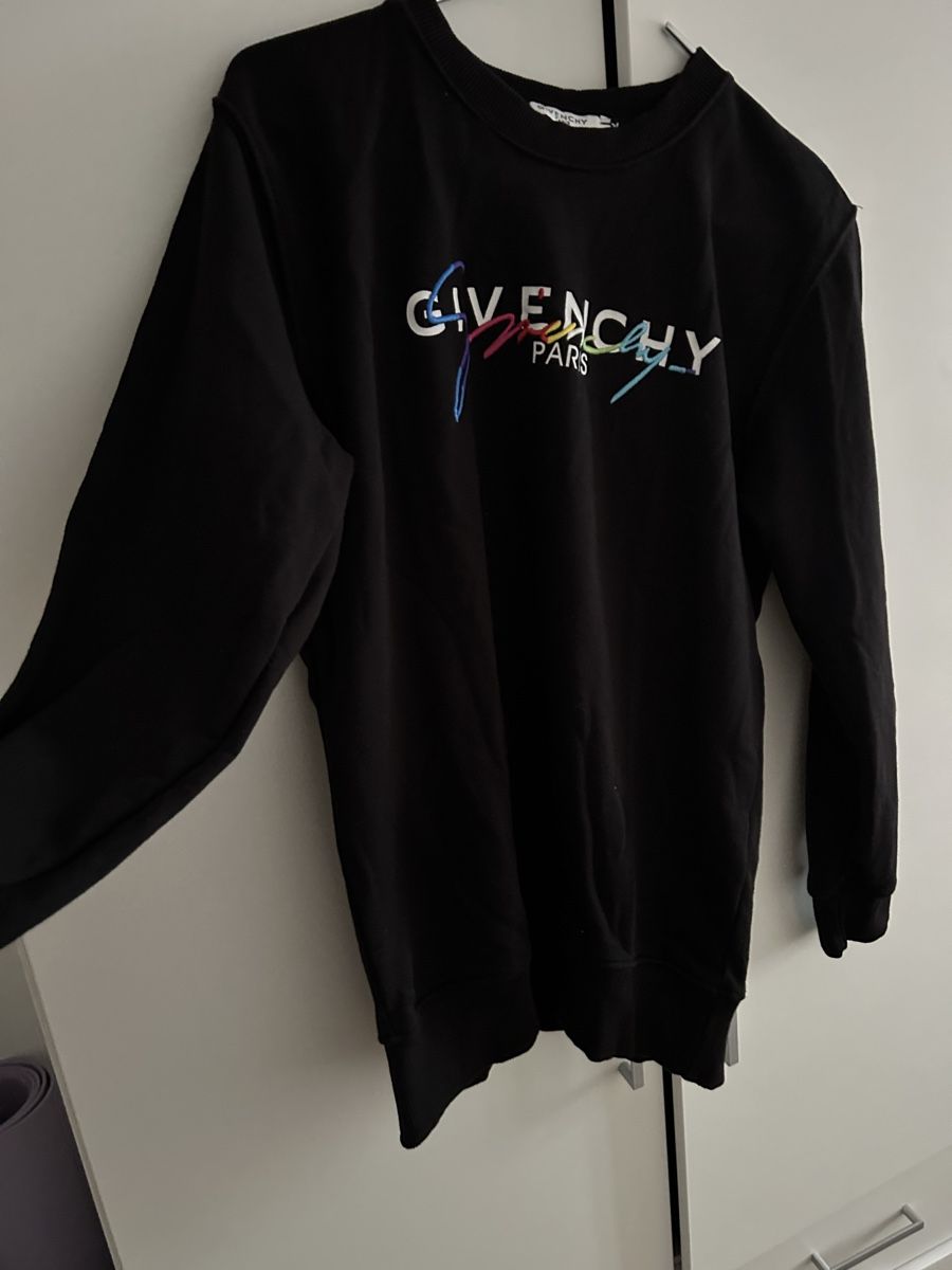 Givenchy Maglioni & Felpe: Givenchy Pullover schwarz mit Stickerei – Usato da Uzwil venduto da gab_2kx8 1
