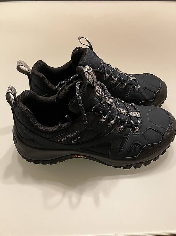 Herrenschuhe: Merrell Trekkingschuhe – Gebraucht aus Emmetten von Schmid6376 1