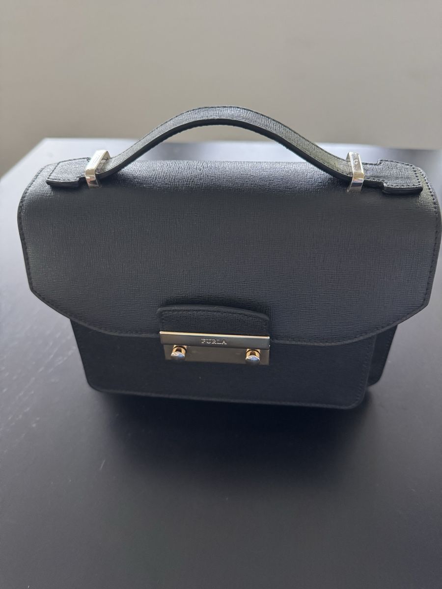 Furla Borse da donna: Furla Tasche Schwarz Top Zustand – Usato da Zürich venduto da Jen10