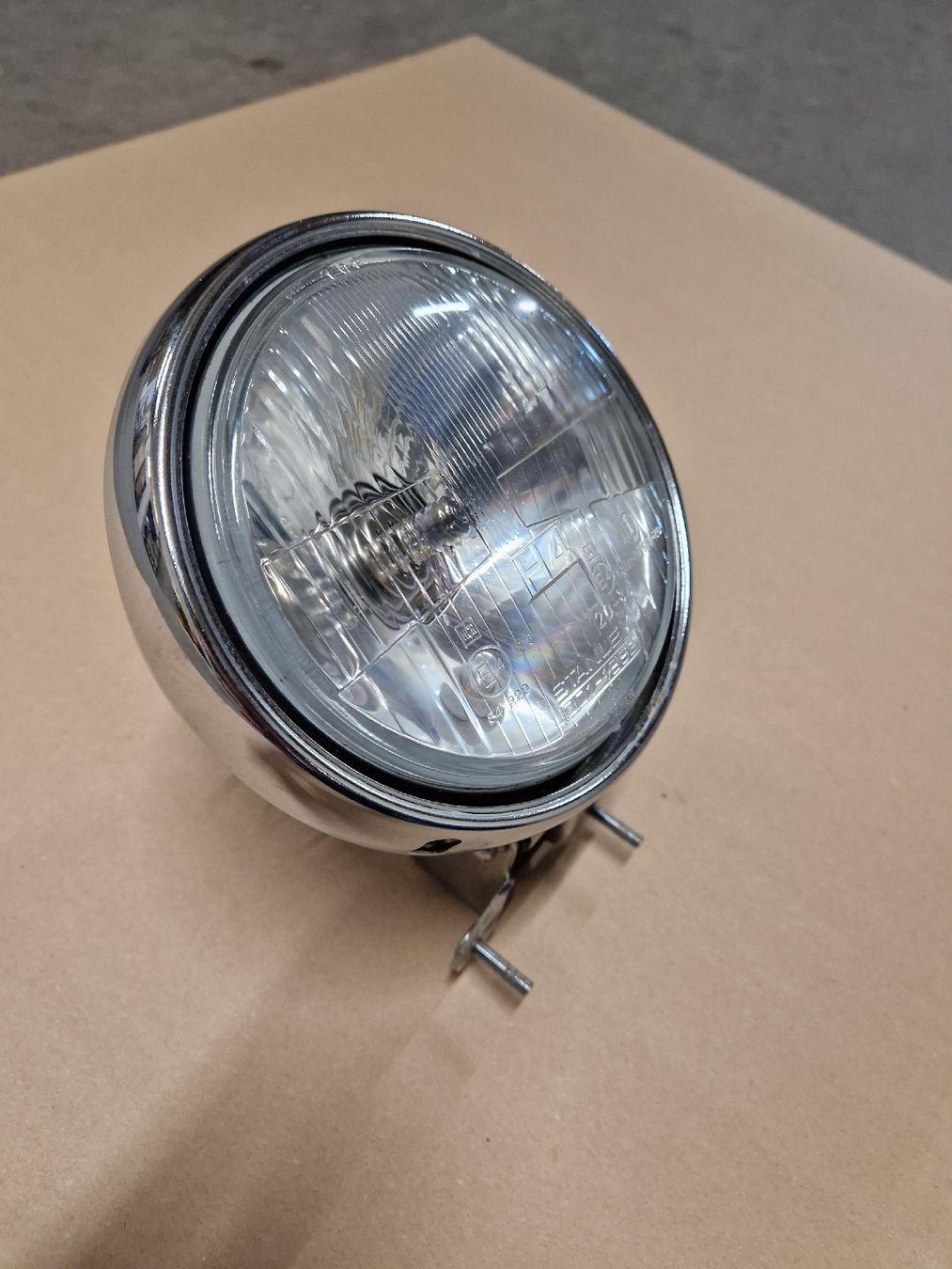 Honda Fari: Honda VF 750C - Original Scheinwerfer – Usato da Triengen venduto da RAWILL 1