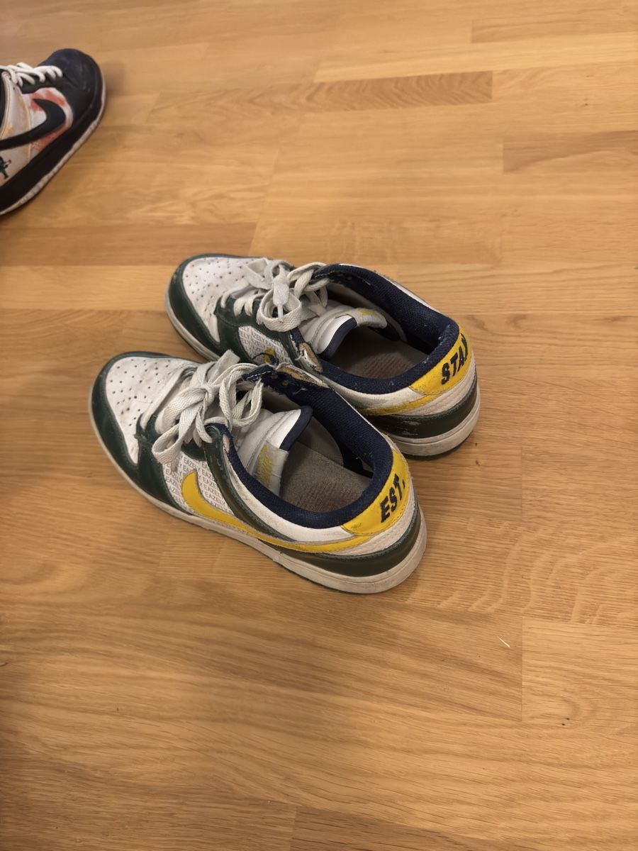 Nike Chaussures hommes: Nike Dunk Low Eazley Sneakers – D'occasion à Winterthur par 3mi_2kpf 2