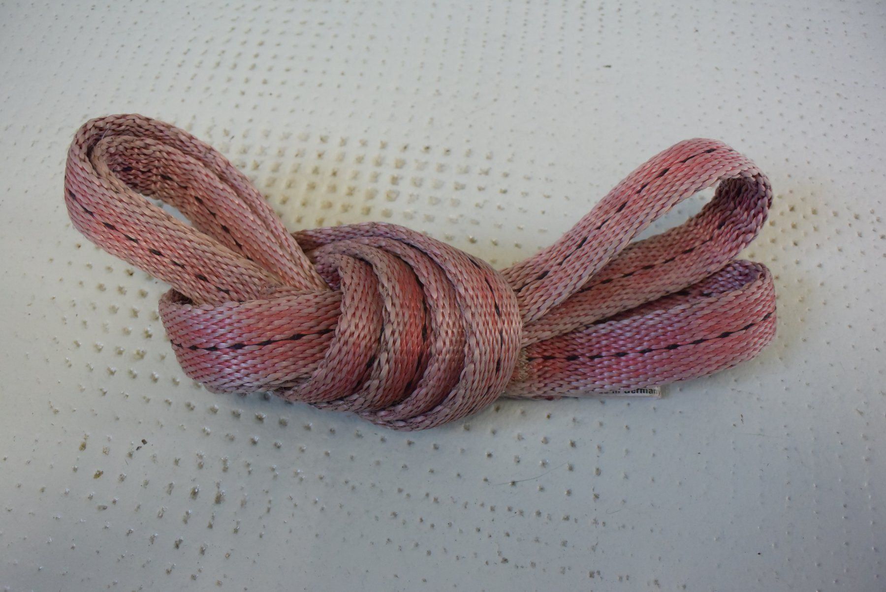 Attrezzatura da arrampicata: Bandschlingen 1,20m 25 kN rot 3Stk. GEBRAUCHT – Usato da Münchenstein venduto da hebetechnik-shop 2