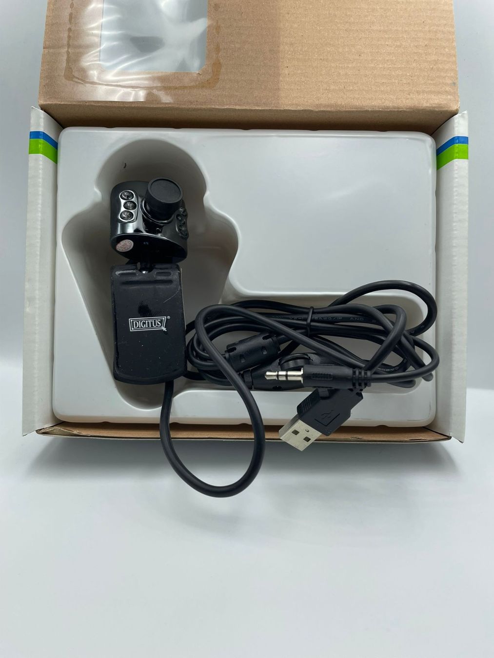 Webcams: Digitus Multimedia USB Webcam mit 6 LED & Mikrofon – Gebraucht aus Schlieren von arg_ns9v
