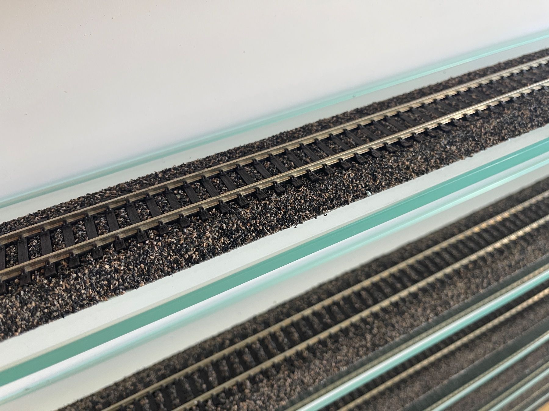 Vitrinen: Schöne Modellbahn-Vitrine H0 – Gebraucht aus Alpnach Dorf von ike2000 2