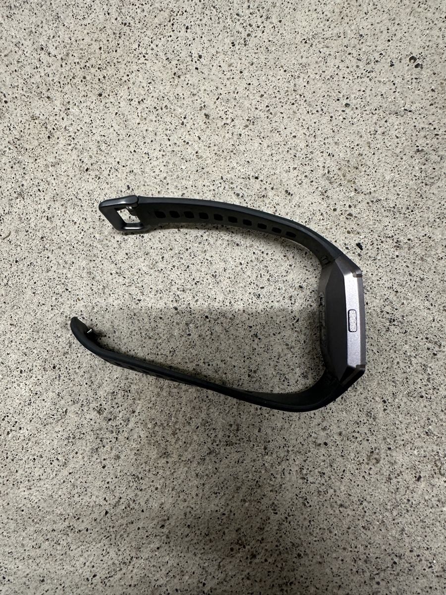 Fitbit Smartwatch: Fit Bit Uhr mit Ladekabel – Usato da Schüpfen venduto da Poly_pi 1