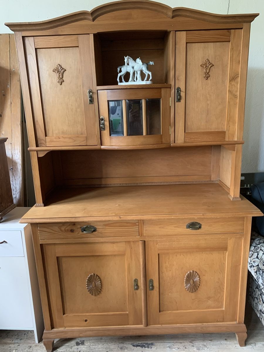 Büffets: Buffet Schrank Holz mit Glastüre – Gebraucht aus Gontenschwil von Mark_Buehler_DH
