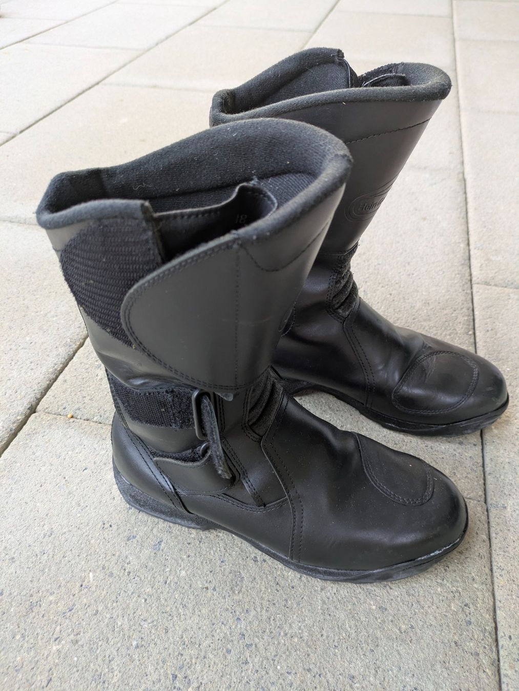 Scarpe da uomo: Motorradstiefel schwarz Grösse 38 -39 – Usato da Adlikon venduto da Match62 1