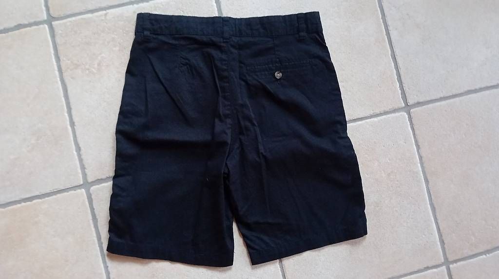 Pantalons: Short en jeans / short chino / 158 – D'occasion à Juriens par Twist03 1