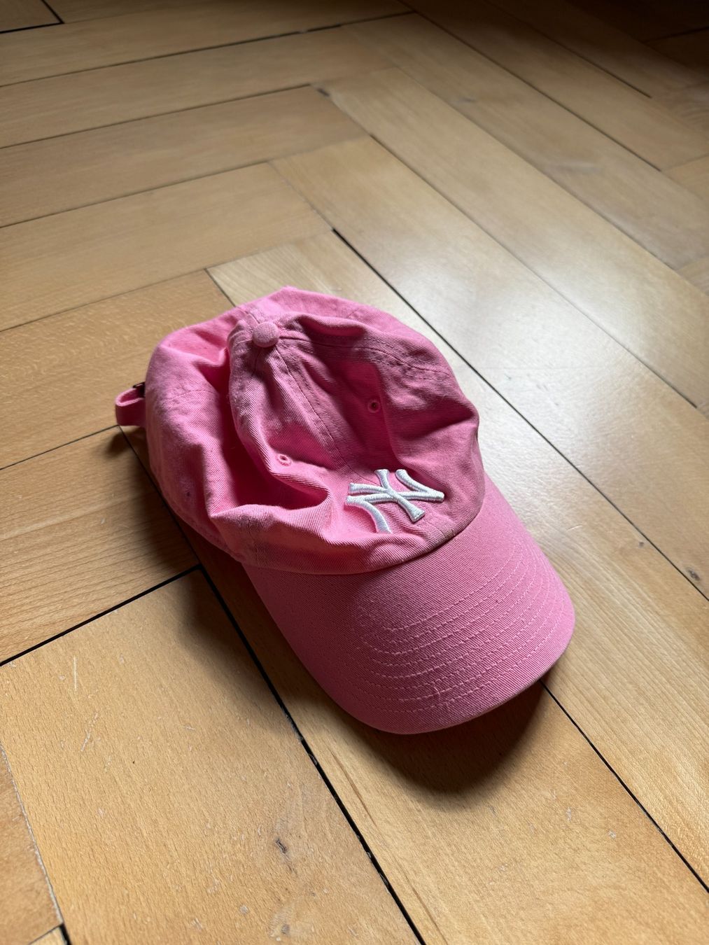 Copricapi, berretti & cappellini: 47 BRAND - NYC Cap rosa – Usato da Zürich venduto da Diazaio
