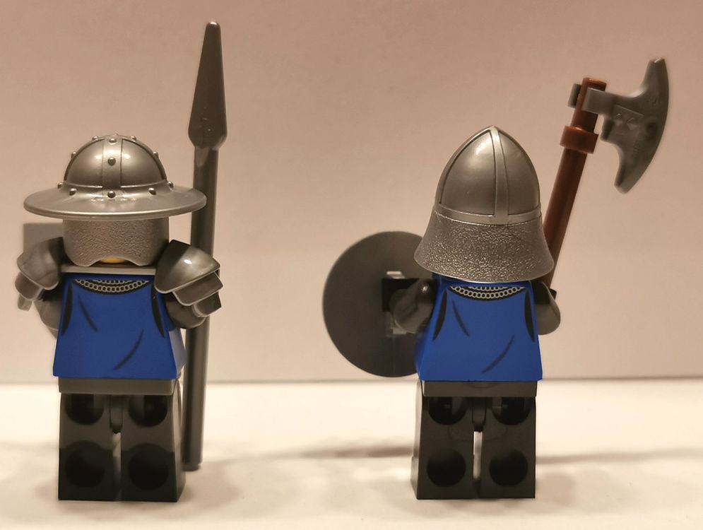 Lego Kit di costruzioni: Lego Castle Mountain Fortress Minifiguren aus 910029 - Neu – Nuovo e nell'imballaggio originale da Hinwil venduto da Thekey 2