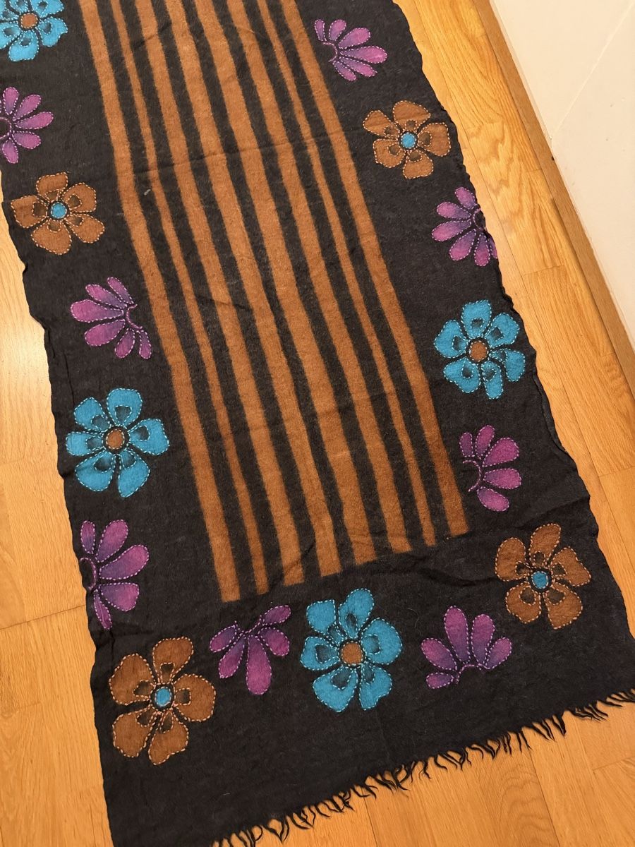 Foulards, Tücher & Schals: Wunderschöner Schal mit Blumenmuster. – Gebraucht aus Adliswil von StephanieAnnina 4