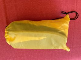 Airsofa mit Gigathlon Beschriftung