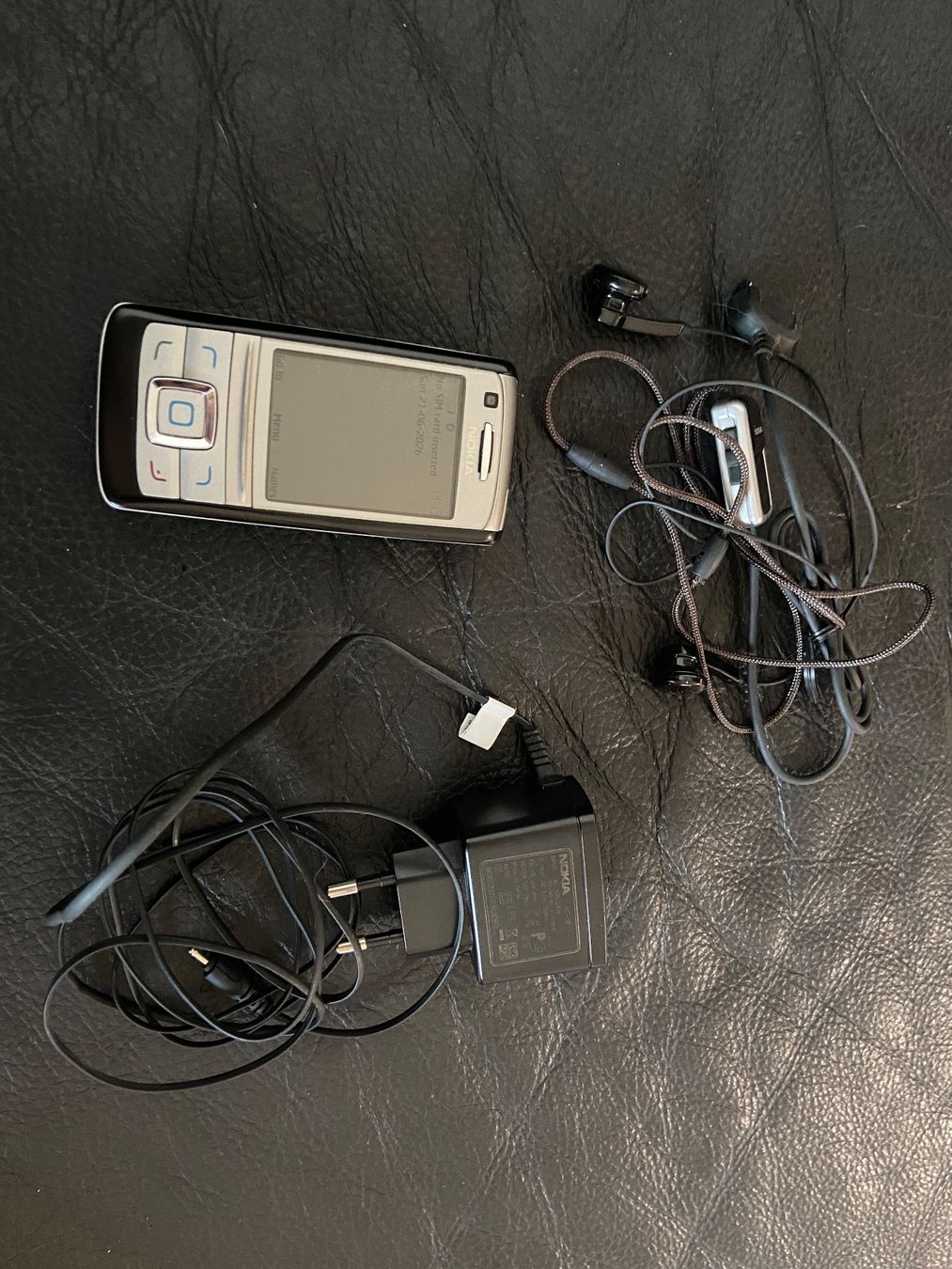 Nokia Telefoni cellulari / Smartphones: Tél. portable Nokia 6288 complets avec accessoires – Usato da Collex venduto da RCXGJ 2