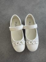 Ballerina für Mädchen, weiss Grösse 25 gebraucht