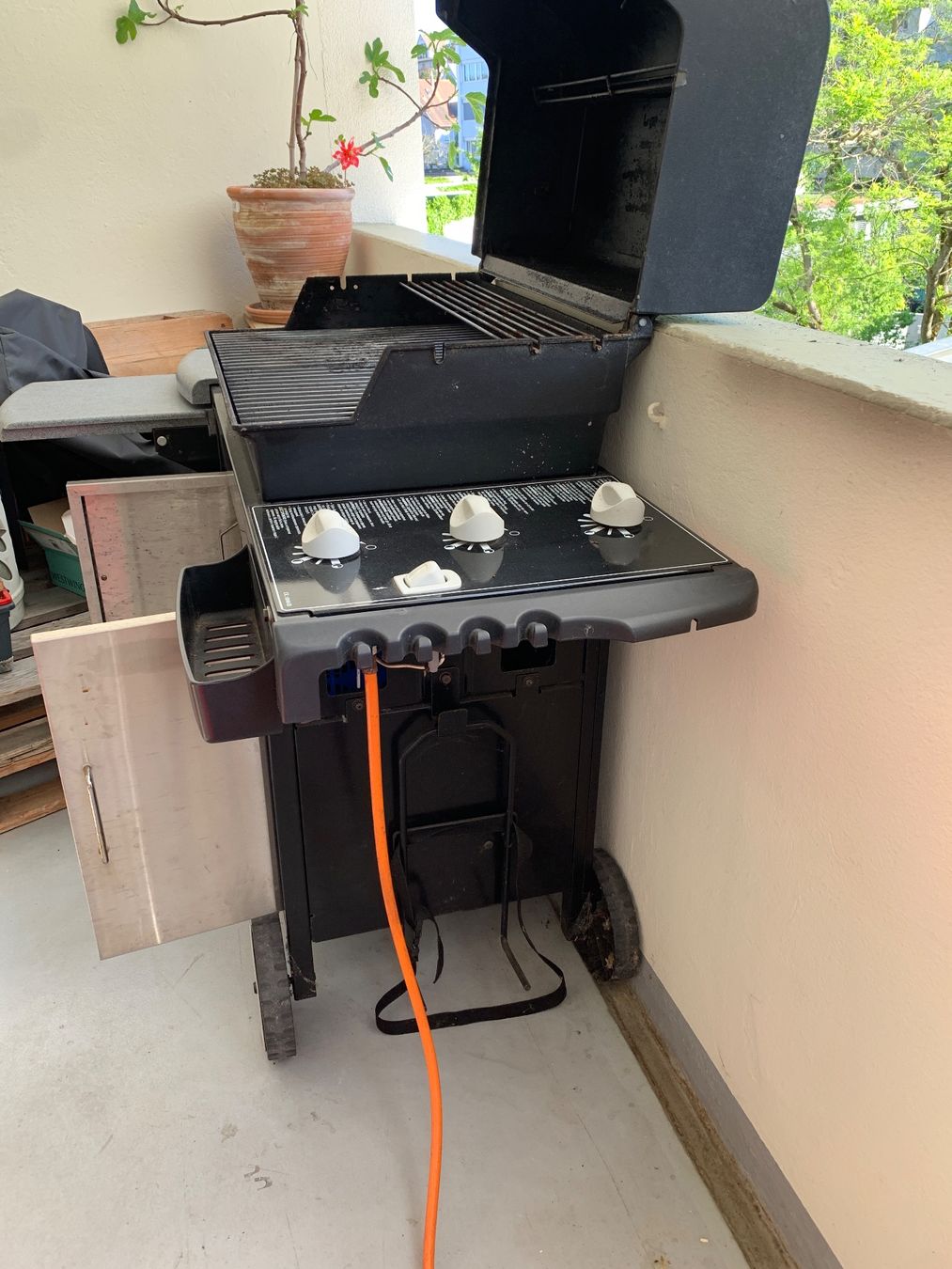 Weber Griglie: Weber Genesis Silver Gasgrill mit Abdeckung – Usato da Basel venduto da tschedi14 2