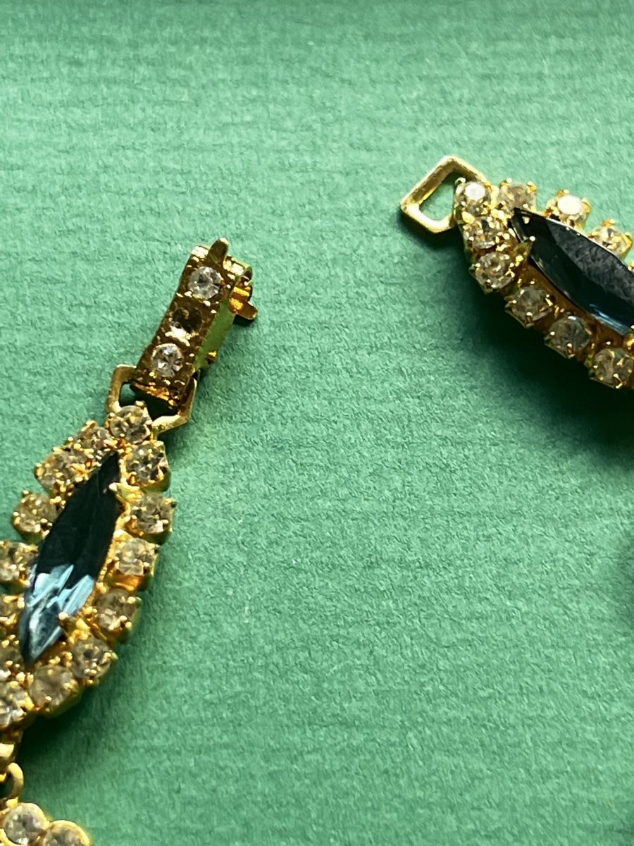 Catenine: Schone Vergoldet Kette mit / blau – Usato da Laufen venduto da Trendmarket 2