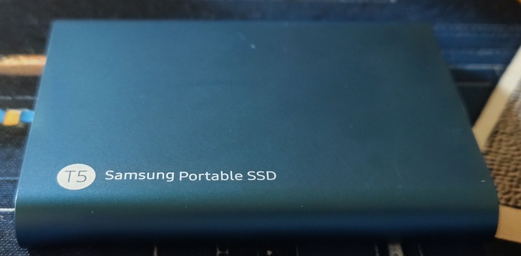 Samsung Harddisks: Samsung Portable SSD T5  – Defekt aus Ennetmoos von Faders 7