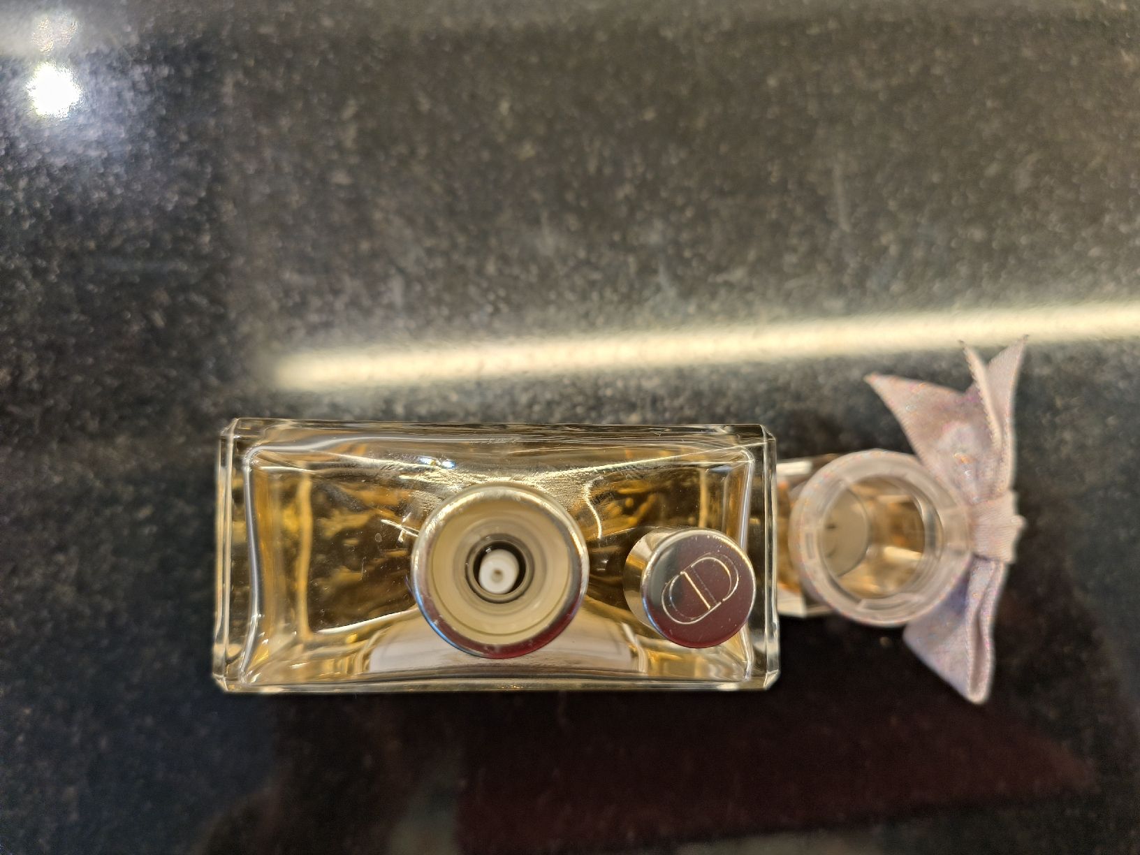 Dior Profumi & Eau de Toilette: Miss Dior Eau De Parfum 50 ml – Usato da Carouge GE venduto da pro_8k9d 5