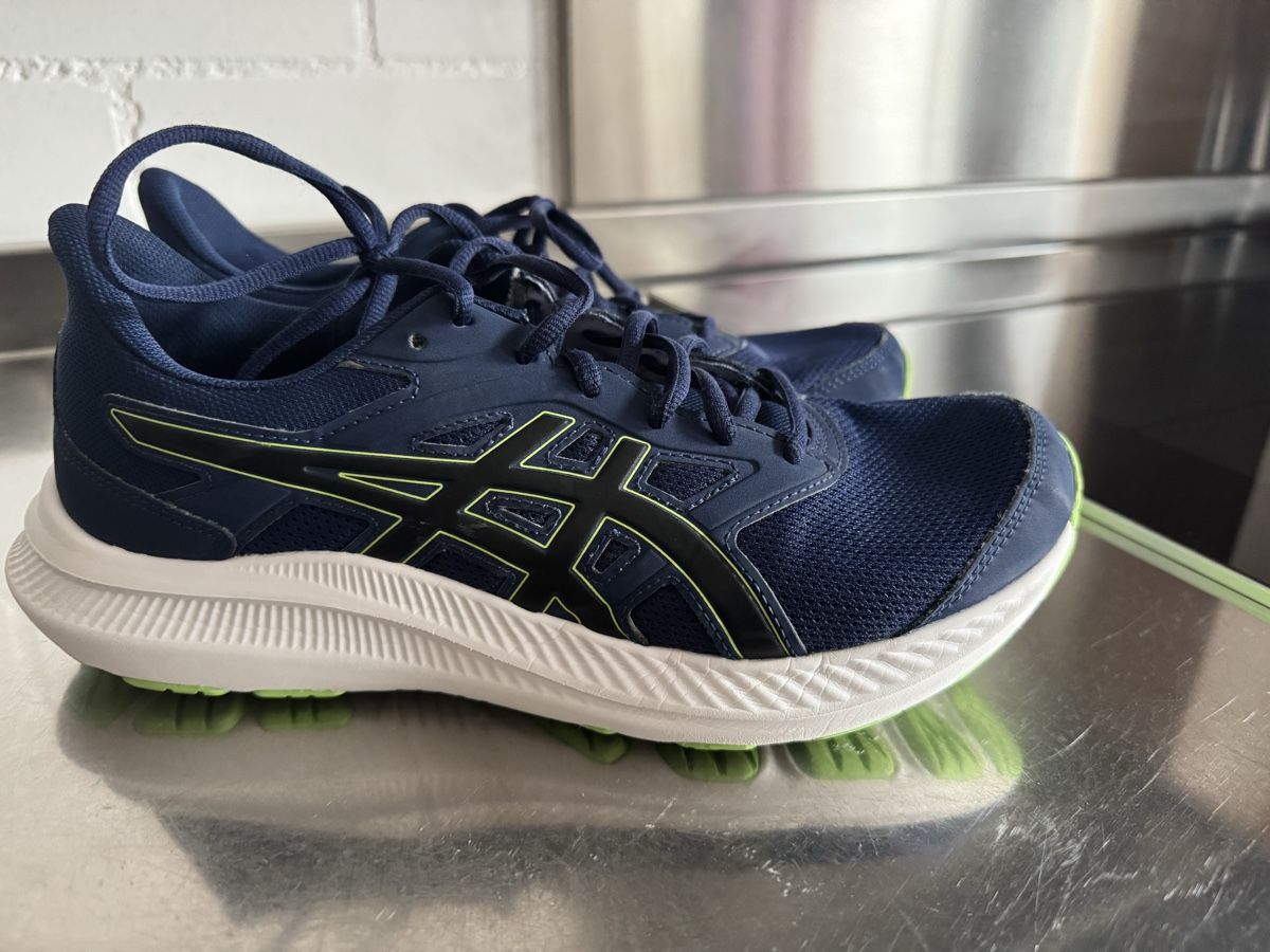 Asics Herrenschuhe: blaue Asics Turnschuhe, Gr. 41.5 – Gebraucht aus Buch am Irchel von Fly_Eagle 1
