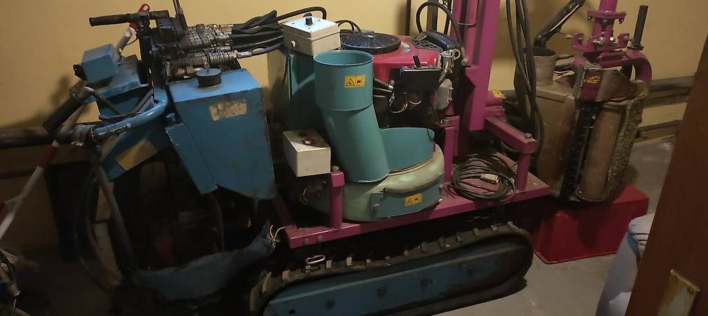 Tutte le macchine: Chenillard et effeuilleuse Avidor – Usato da Leytron venduto da Vitipro 3