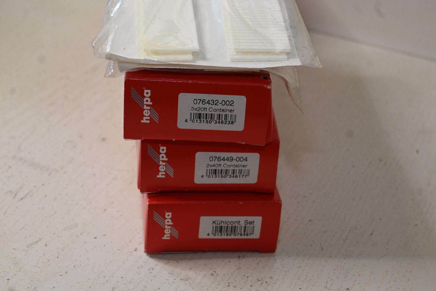Herpa Modellini di ferrovie: Herpa diverse Container H0 mit OVP – Usato da Laupen ZH venduto da Zmoewe 3