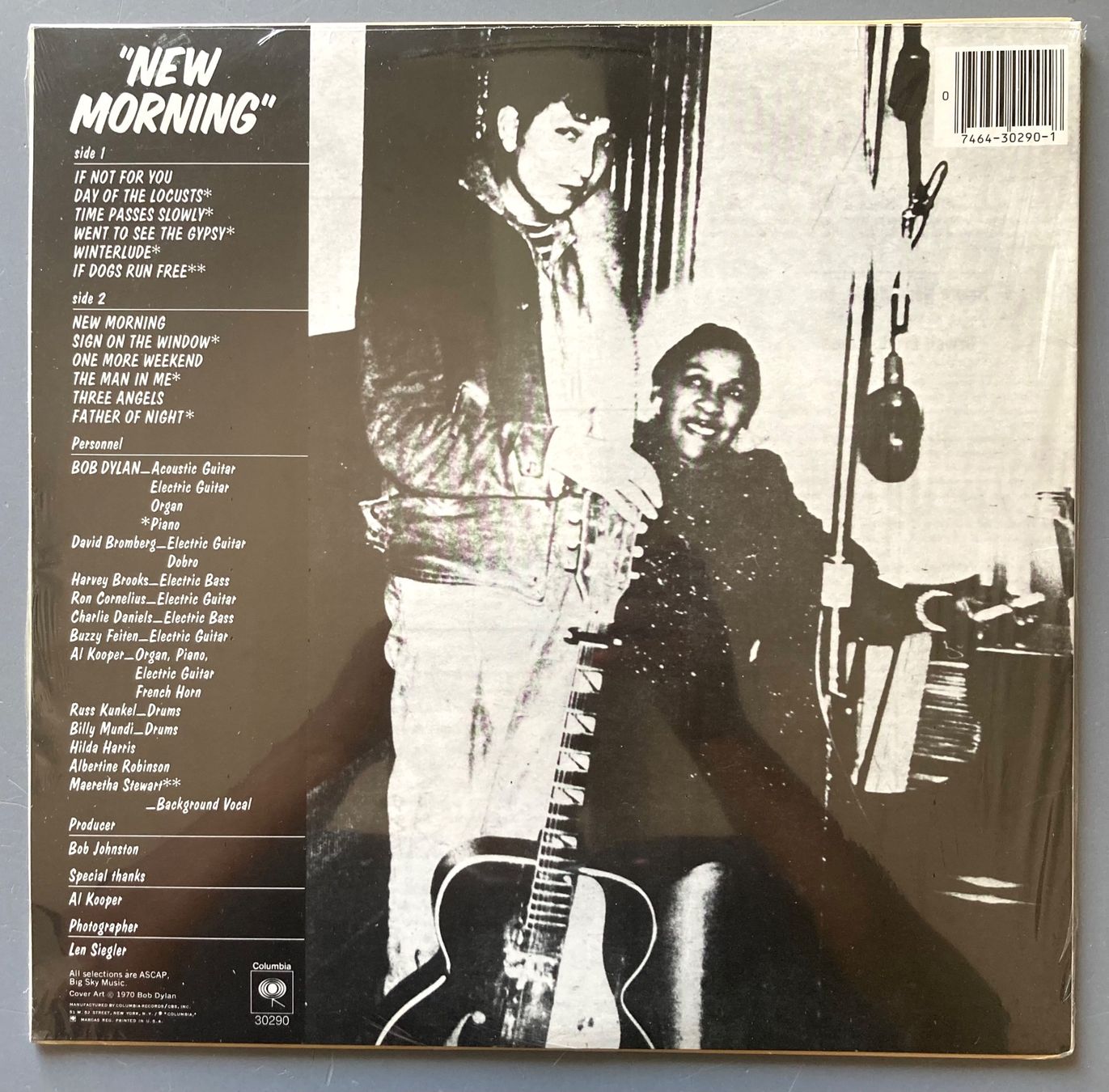 Dischi in vinile: BOB DYLAN - NEW MORNING – Nuovo e nell'imballaggio originale da Poliez-Pittet venduto da Newtown-Records 1